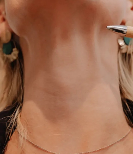 Nefertiti halslift